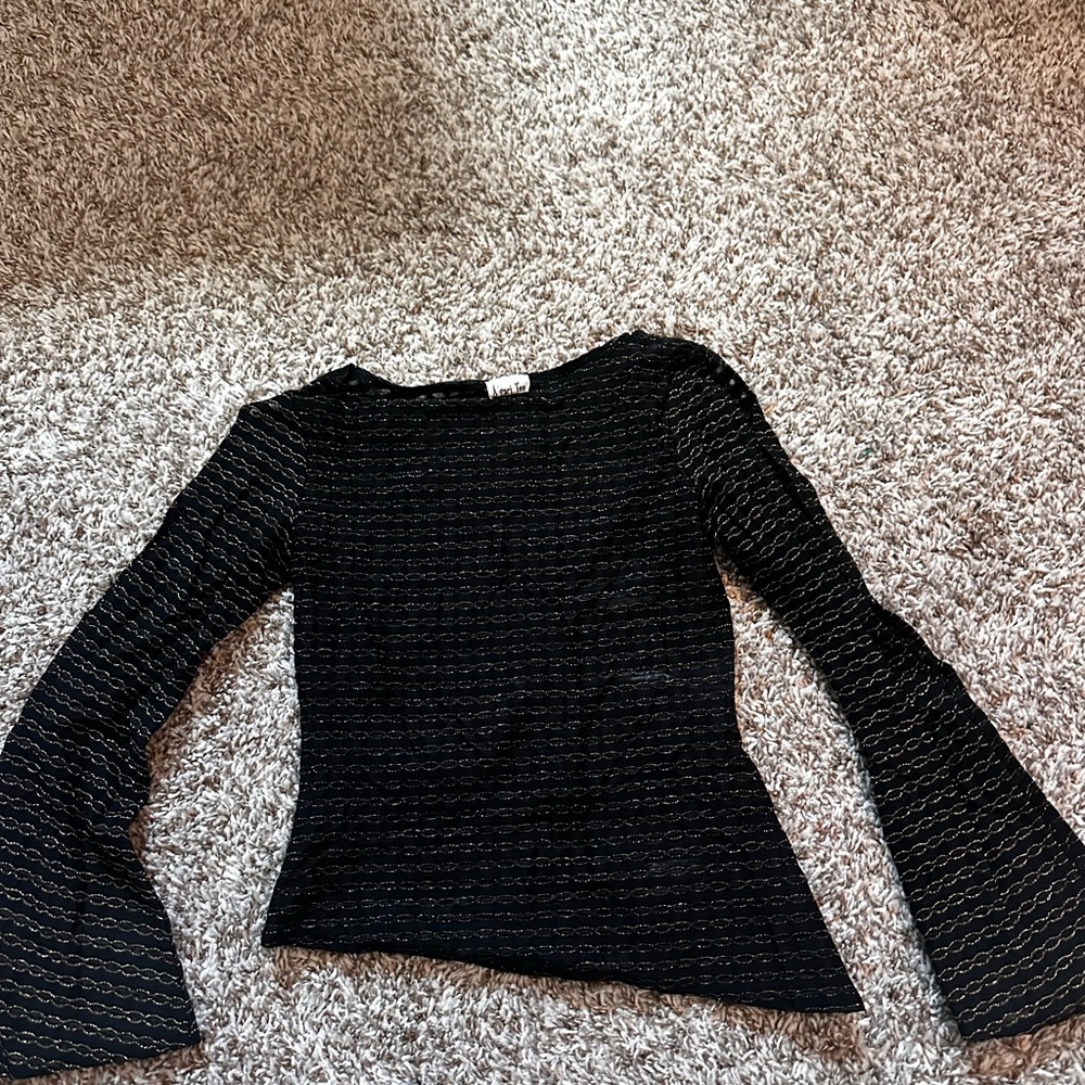 A'gaci Elegant Black Textured Top